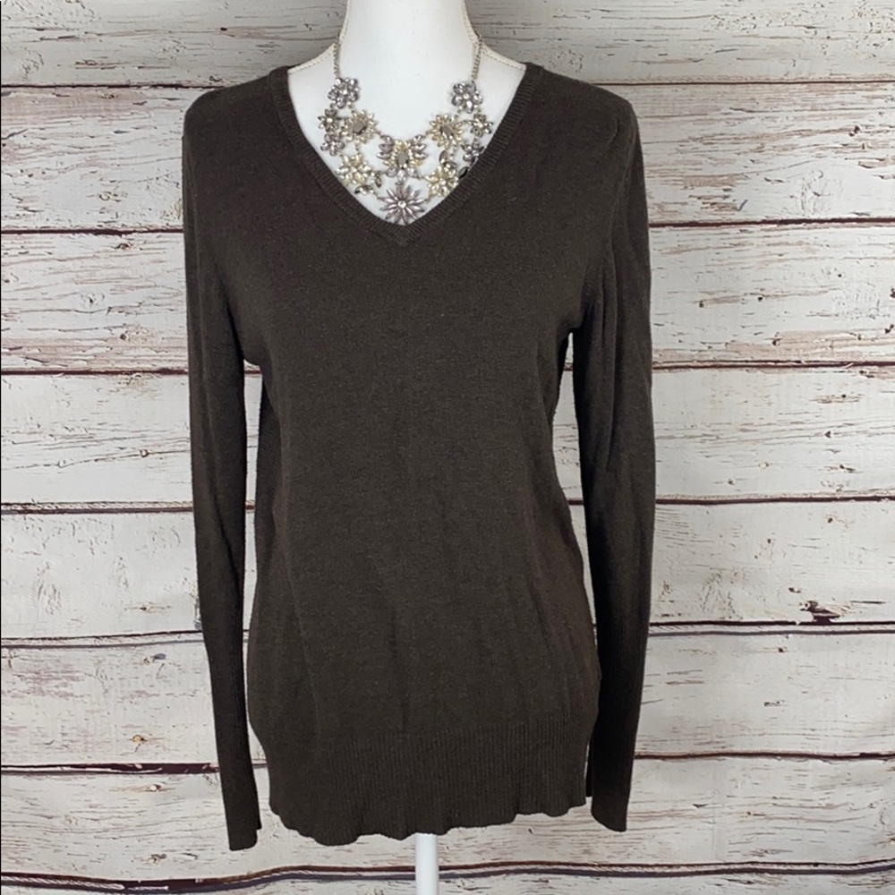 Brown Mossimo Vneck Sweater Large